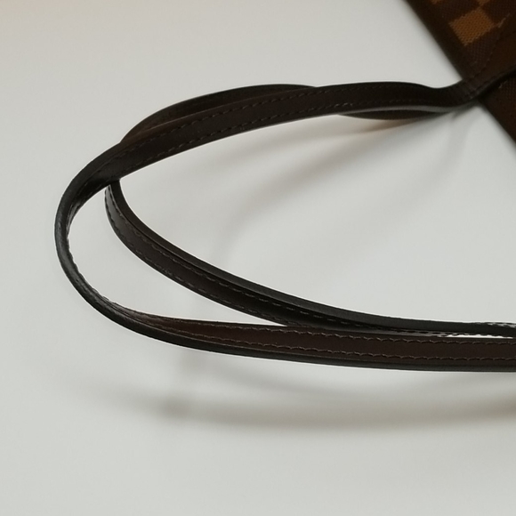 Louis Vuitton Damier Ebene Neverfull MM - Picture 8 of 14